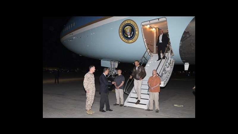 Afghanistan, visita a sorpresa di Obama in base aerea Bagram