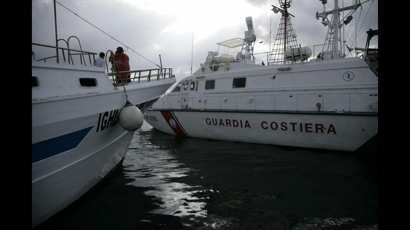 Affonda peschereccio a largo Linosa, salvati 5 membri equipaggio