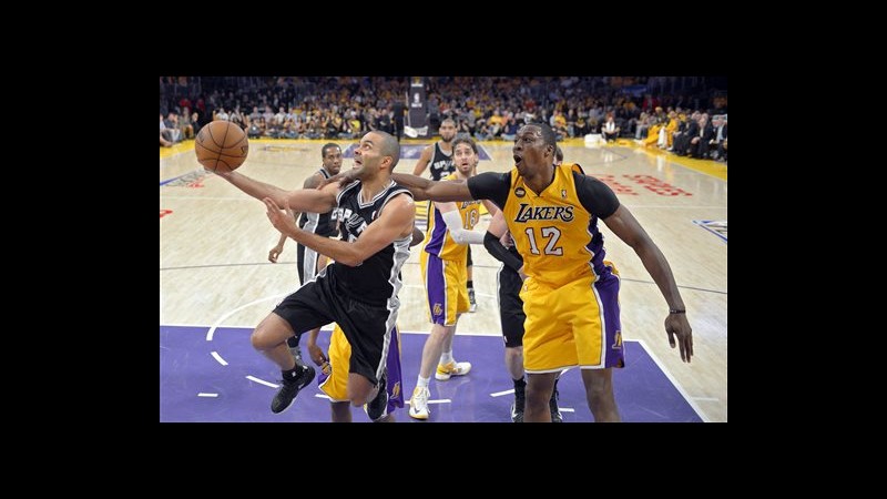 Playoff Nba, New York e Spurs sul 3-0: Lakers e Boston quasi fuori