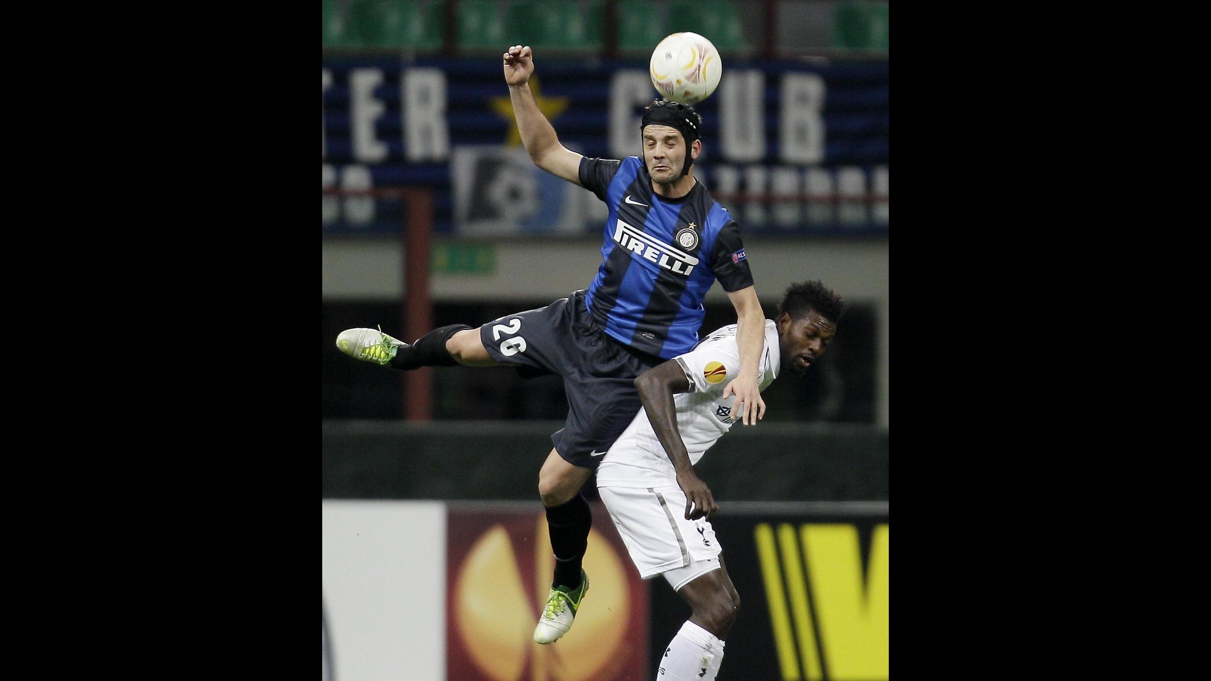 Cori razzisti ad Adebayor, Uefa multa Inter di 45mila euro