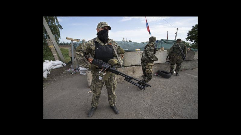 Ucraina: Filorussi hanno impedito preparazione elezioni nell’est