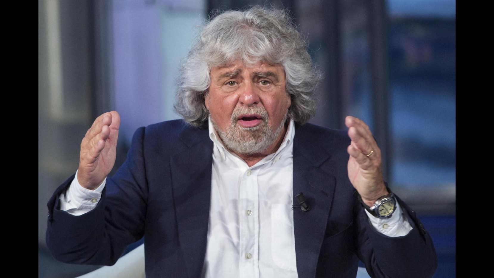 Europee, Grillo: Noi i francescani d’Europa, Bergoglio si è iscritto al blog