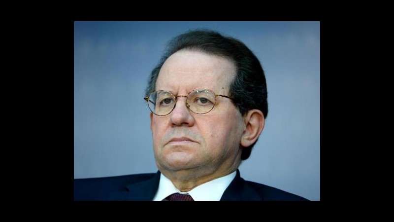 Constancio (Bce): Si può discutere su ritiro banconota da 500 euro