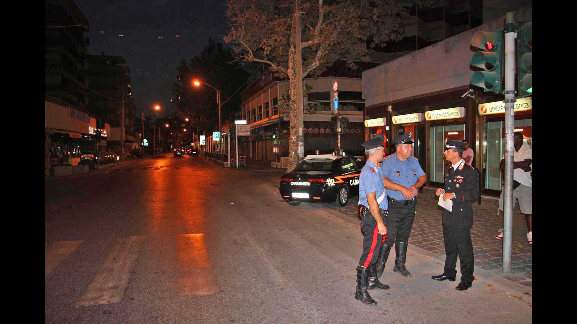 Roma, minaccia con taglierino e rapina ex convivente: arrestato 50enne