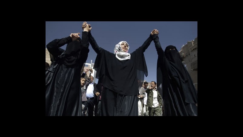 Yemen, militanti al-Qaeda attaccano bus infermieri: 8 morti, 2 sono donne