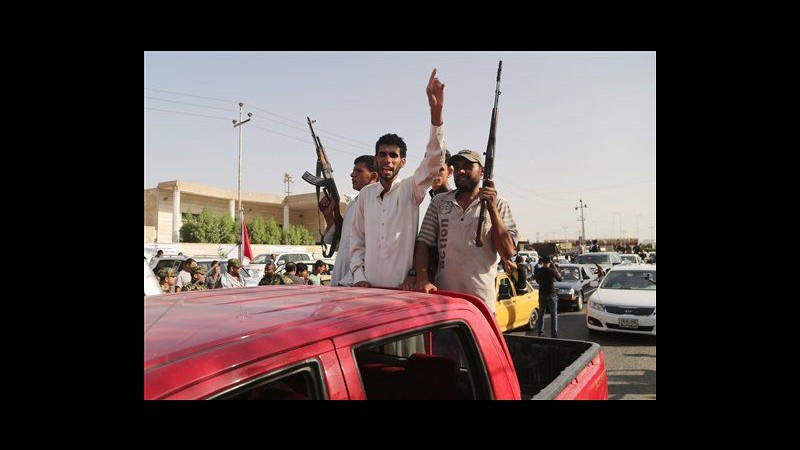 Iraq, dai jihadisti esecuzioni di massa
