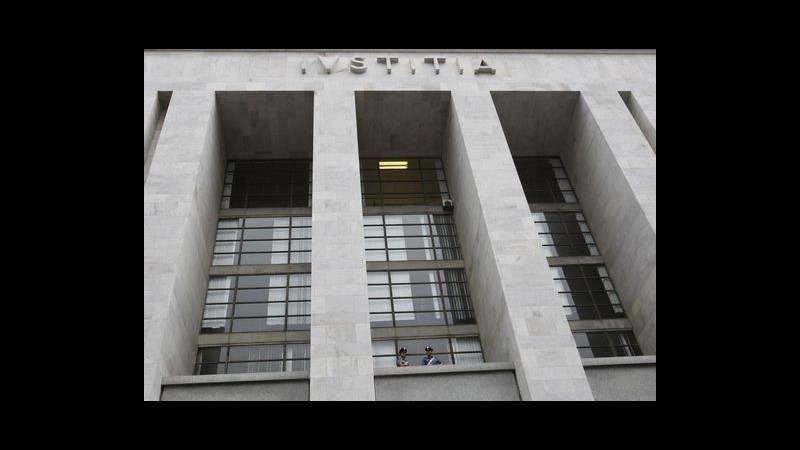 Caso Ruby, processo rinviato al 13 maggio