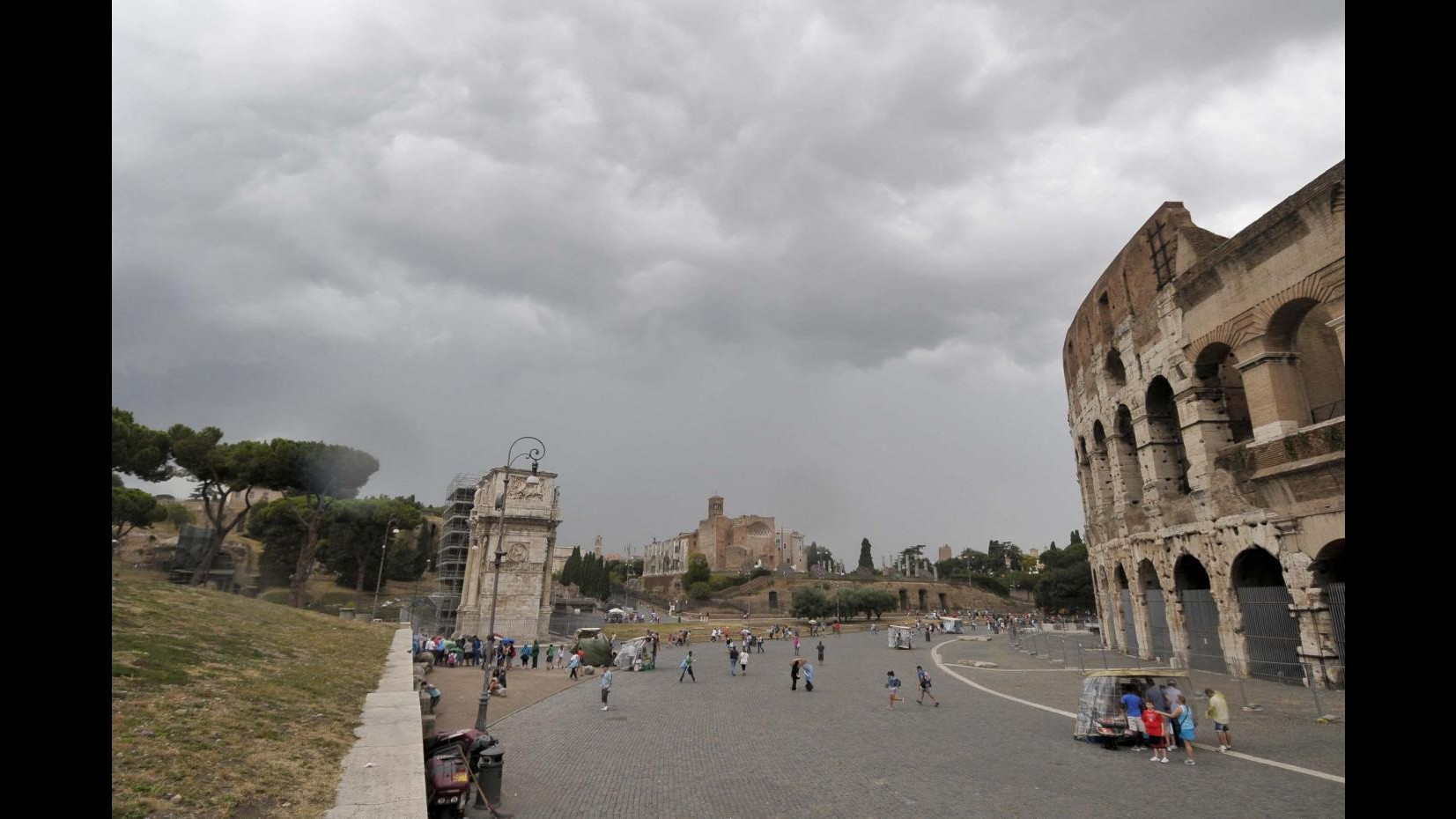 Meteo, in arrivo nubi e piogge da domenica a giovedì