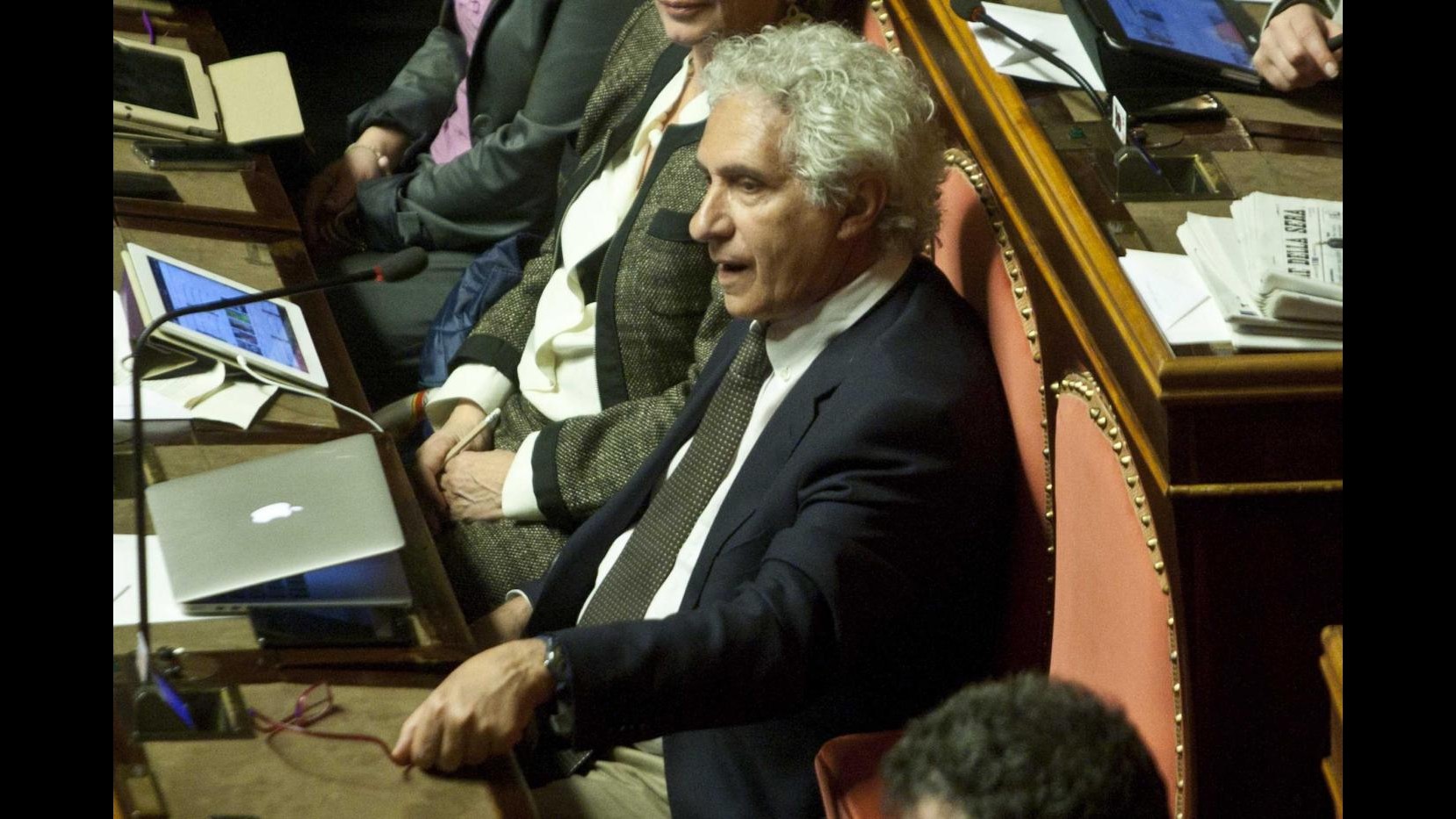 Riforme, 14 senatori si autosospendono da gruppo Pd