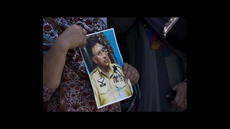 Pakistan, tribunale annulla divieto di espatrio contro Musharraf