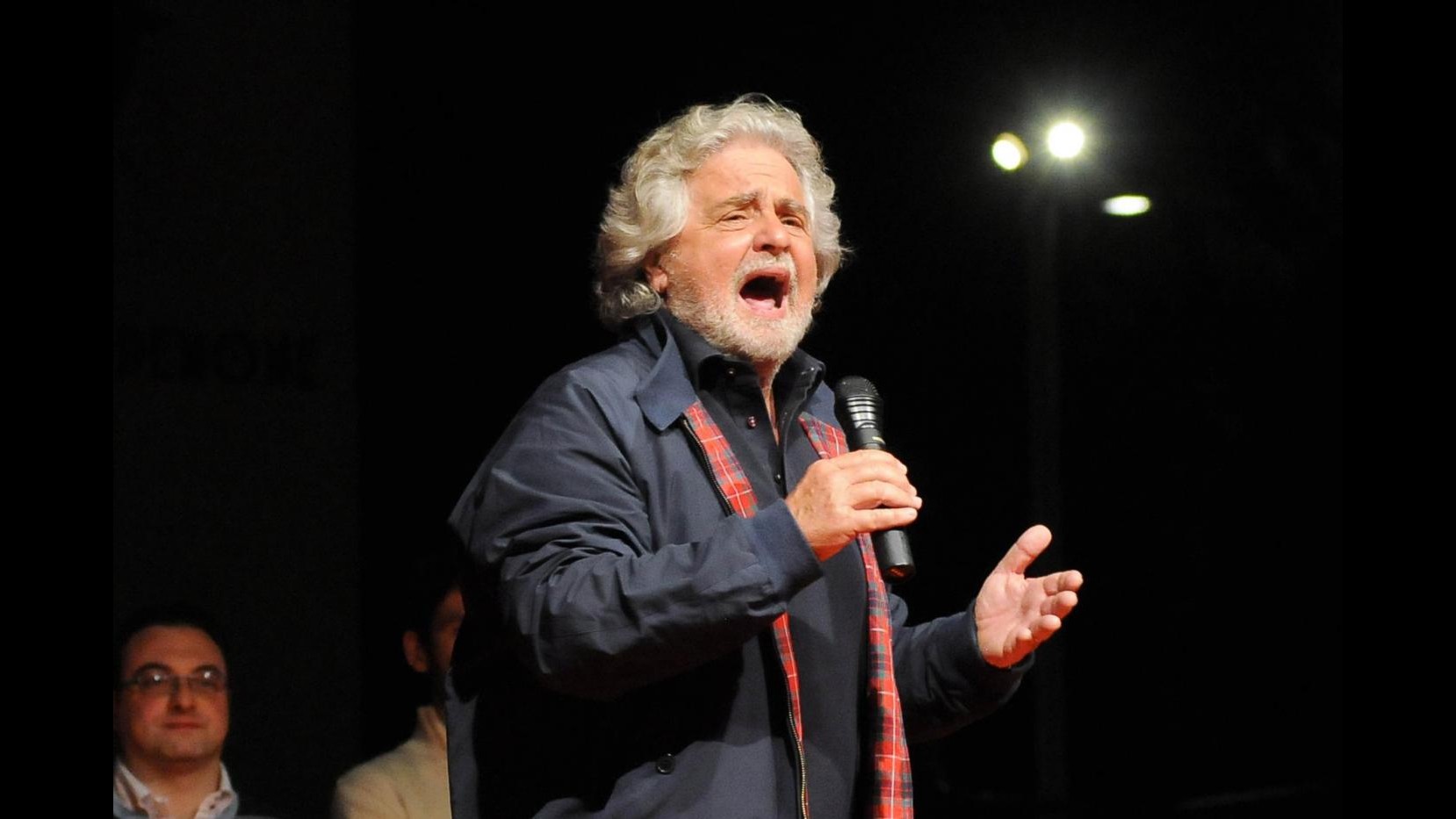 Quirinale, Grillo: E’ in atto colpo di Stato, stasera a Roma dobbiamo essere milioni