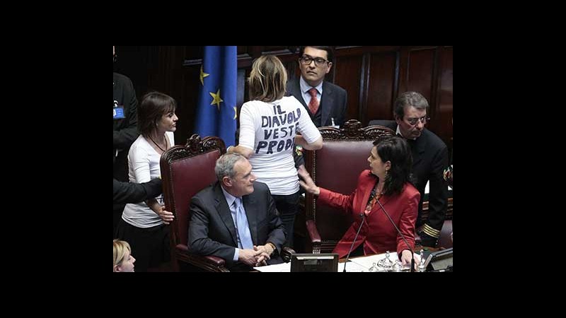 Quirinale, Mussolini con maglietta ‘Il diavolo veste Prodi’