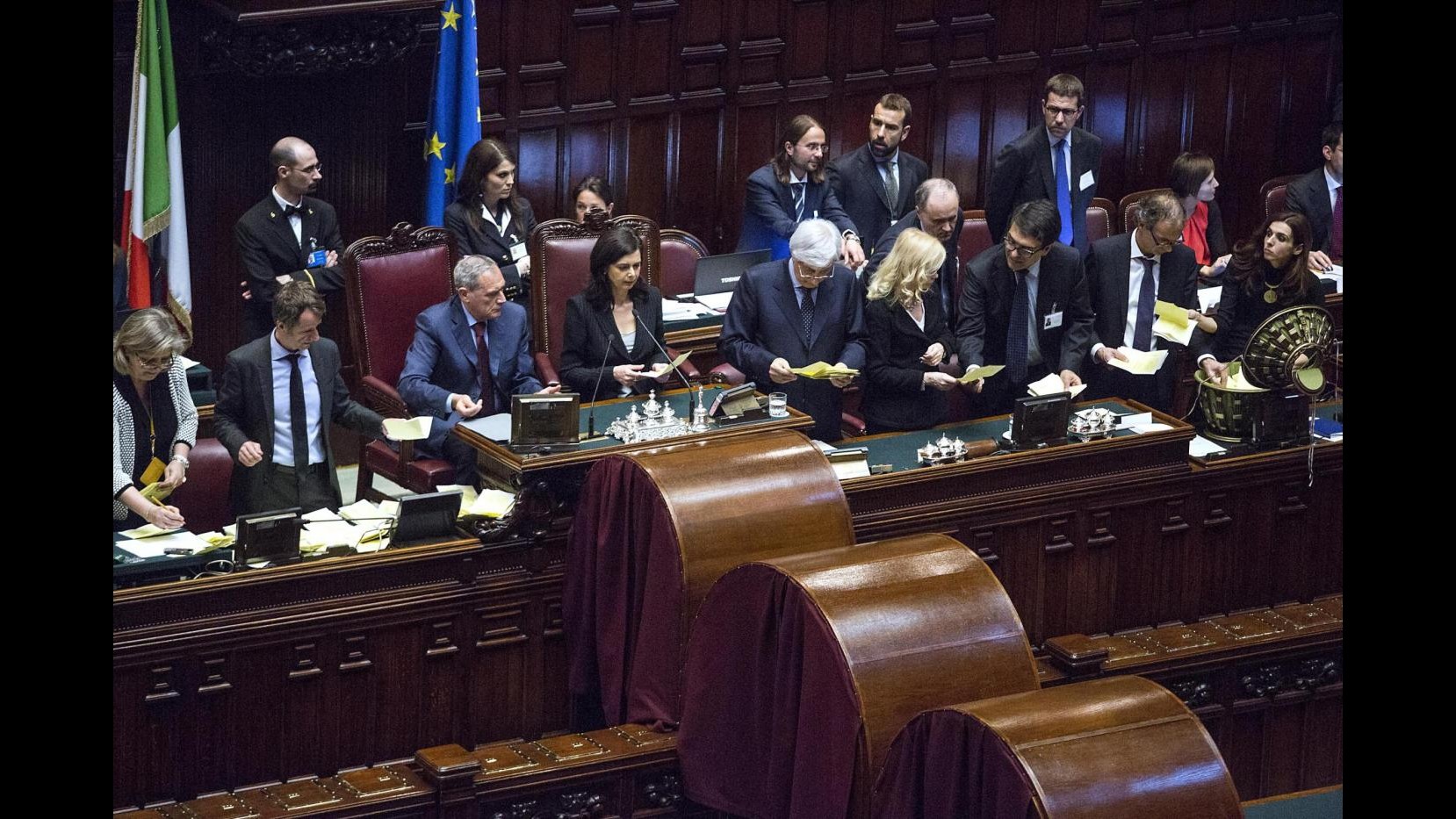 Colle, incognita numeri su Prodi: per ora non ci sono. Grillo: Votarlo? mai