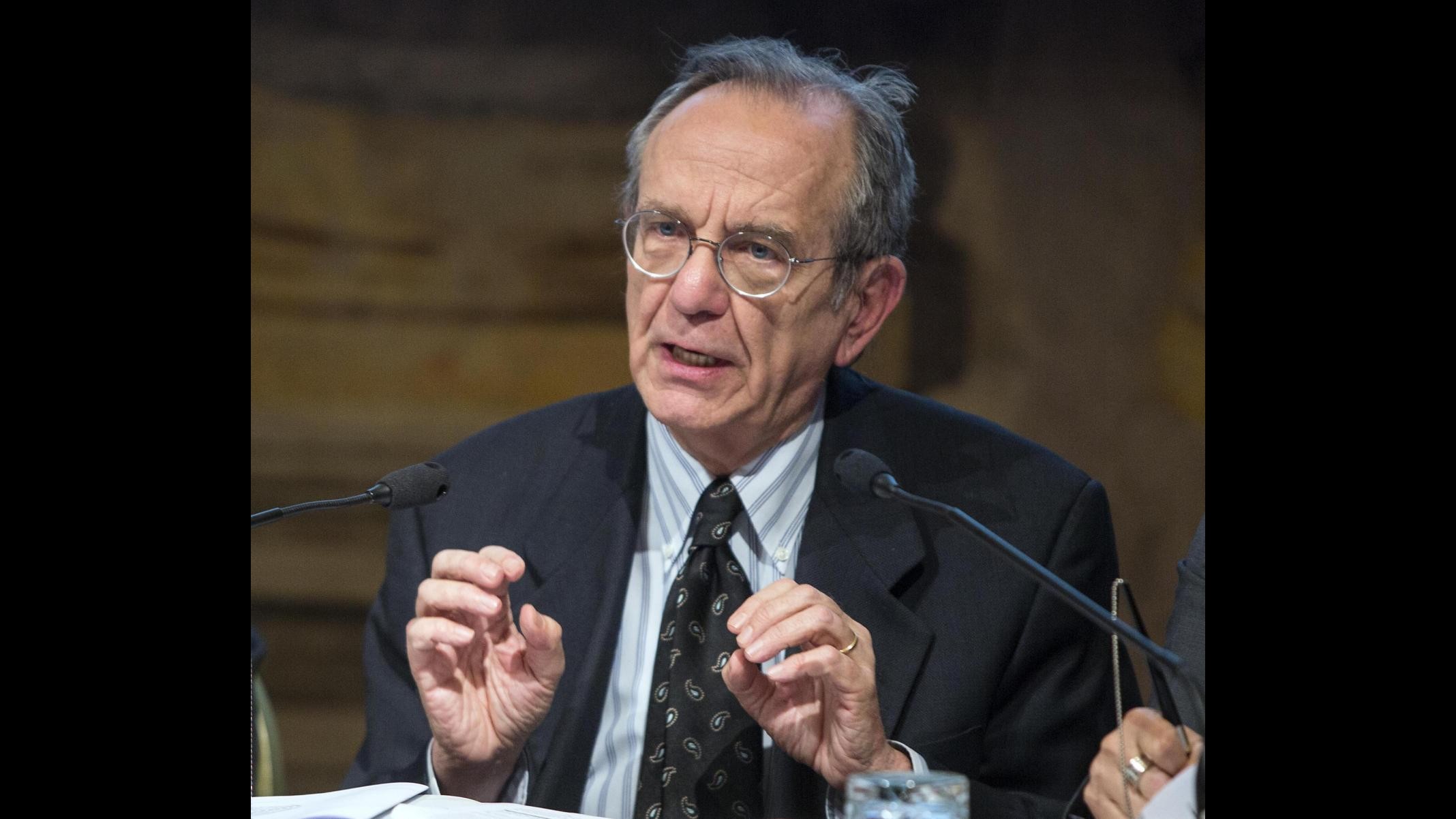 Padoan: Stiamo affrontando tema corruzione con determinazione