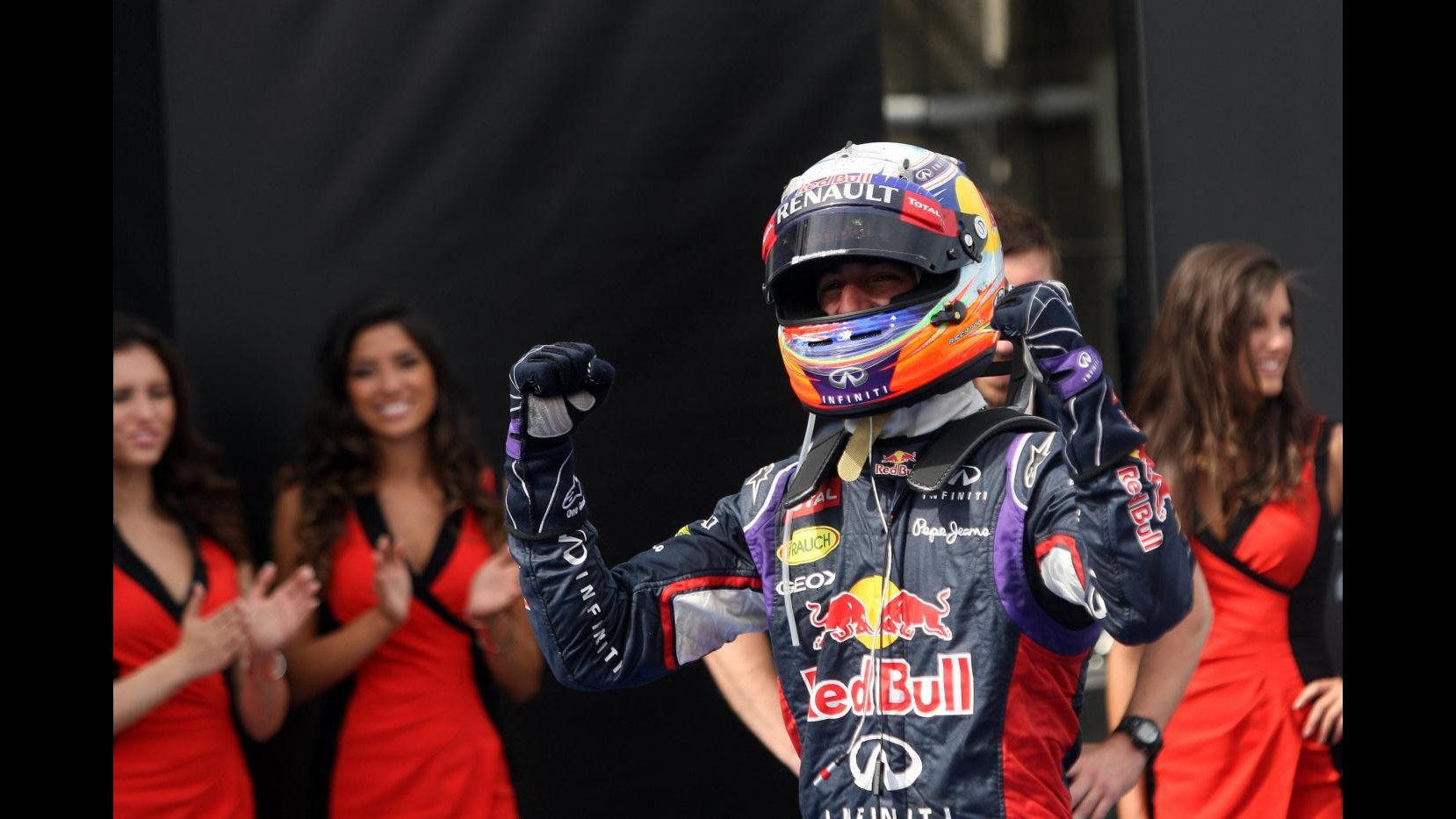 F1, Ricciardo: Vincere sensazione fantastica. Rosberg: Bella battaglia