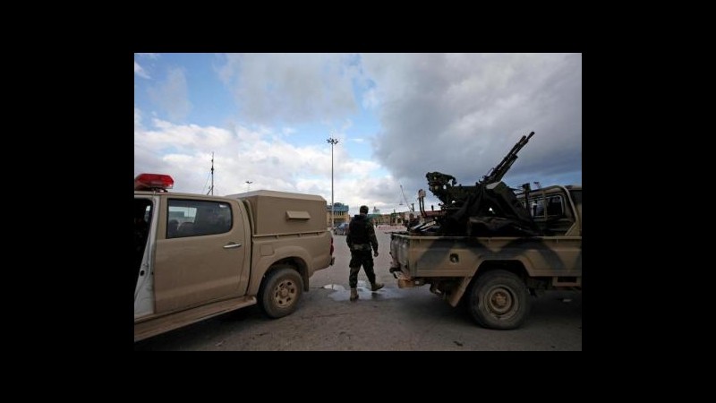 Libia, autobomba vicino ospedale a Bengasi: 9 morti, 3 sono bambini