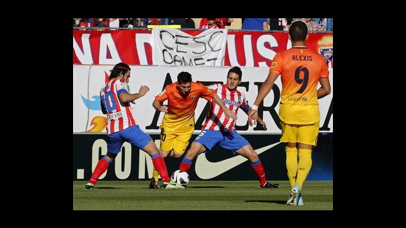 Liga, Barcellona ‘celebra’ titolo battendo Atletico. Messi ancora ko