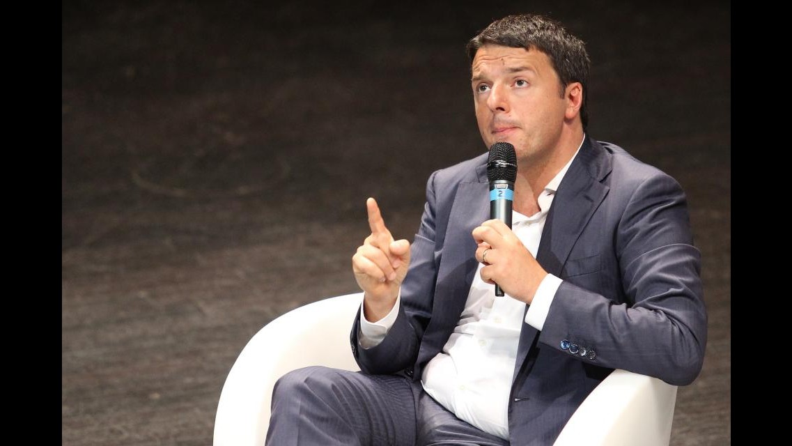 Renzi: Venerdì provvedimento contro corruzione. Chi ruba va a casa a calci nel sedere