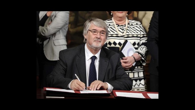 Lavoro, Poletti: In arrivo il salario minimo per legge