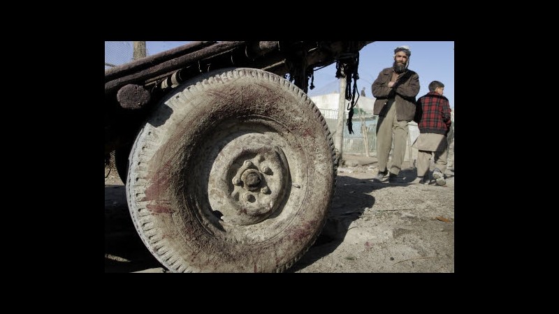 Inondazioni nel nord dell’Afghanistan: 54 morti, anche donne e bimbi