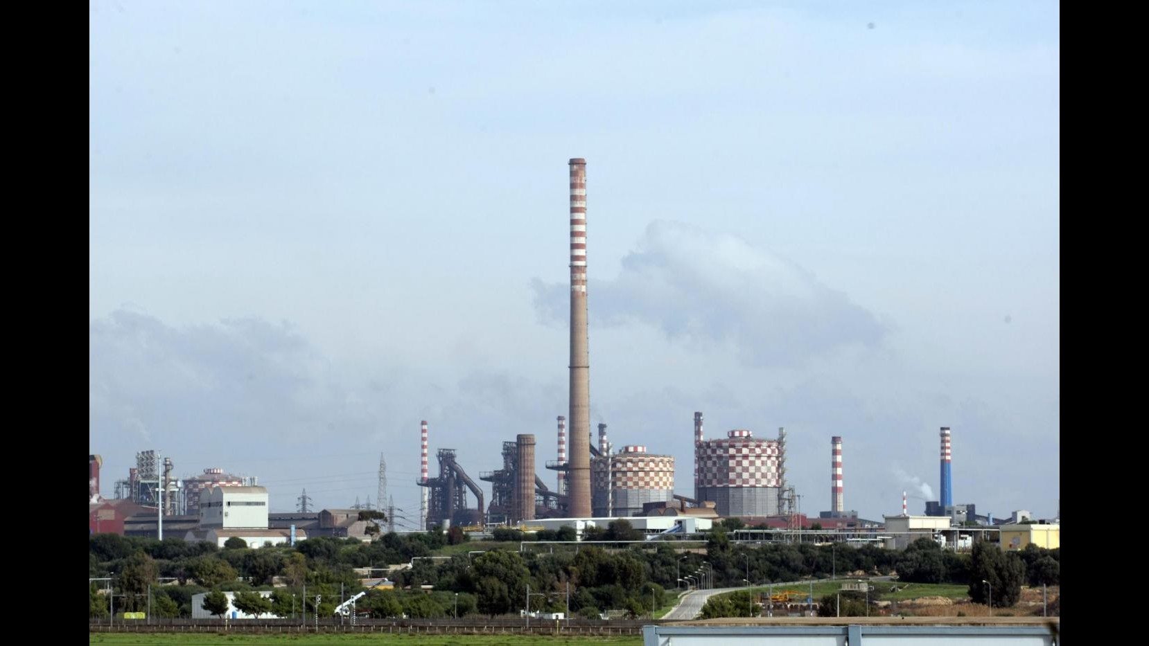 Ilva, operaio ferito. Sindacati dichiarano sciopero fino a domani