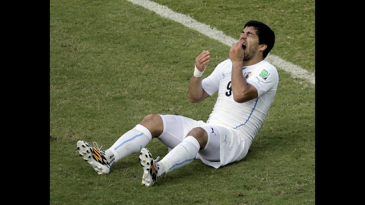 Mondiali 2014, per gli scommettitori Suarez è già fuori dal torneo