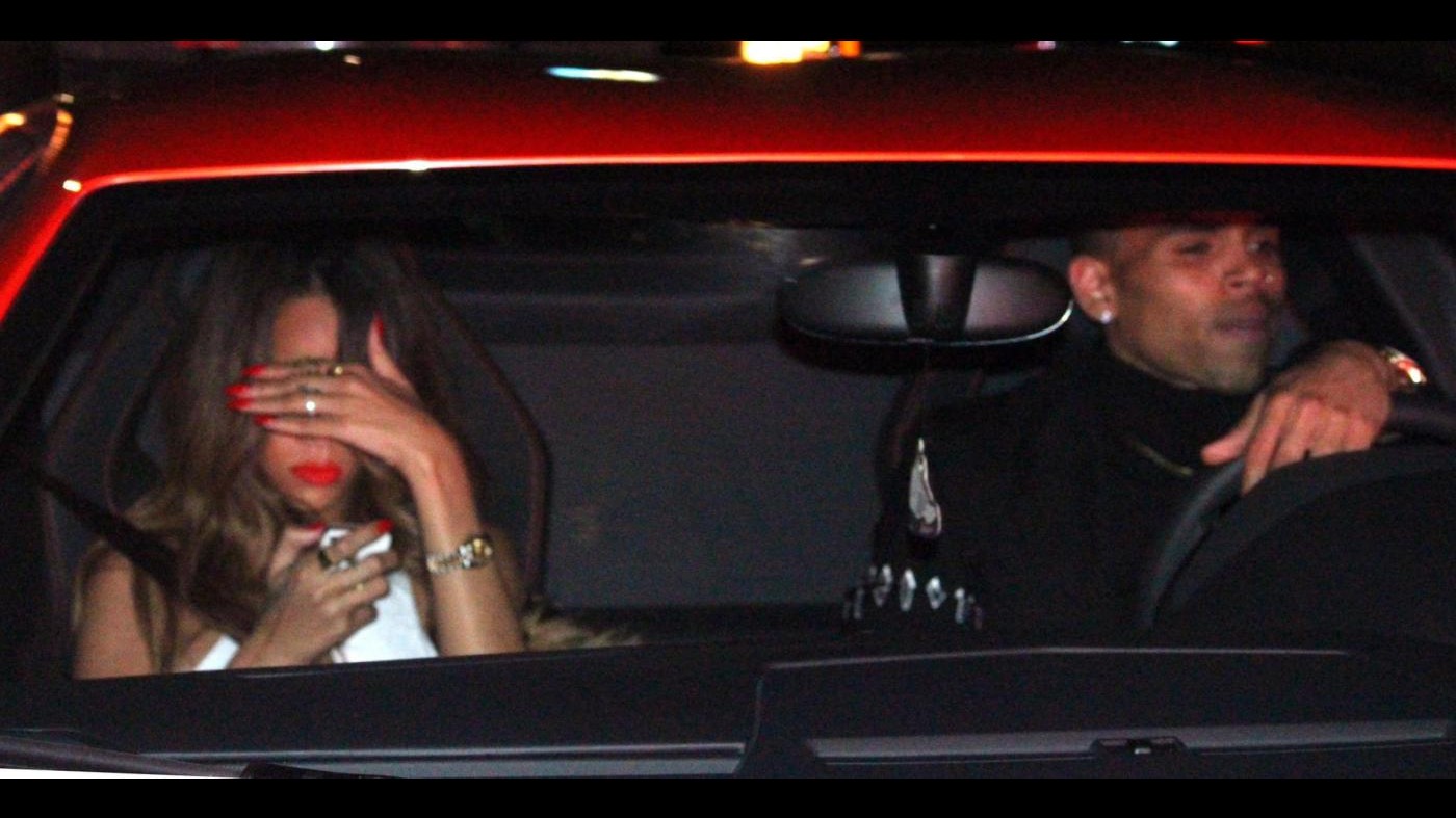 Chris Brown conferma: Con Rihanna è finita, ci siamo lasciati