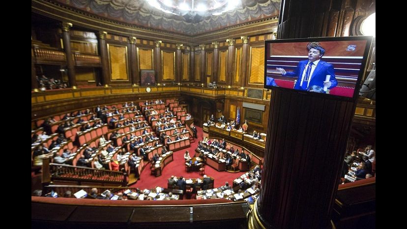 Mandelli (Fi): Premier entra e esce dall’aula, guarda la partita?