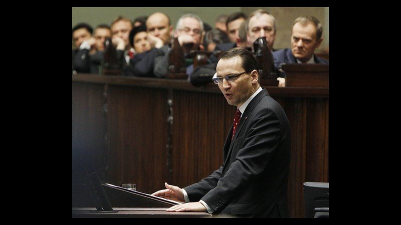 Polonia, ministro Esteri: Gruppo criminale dietro intercettazioni