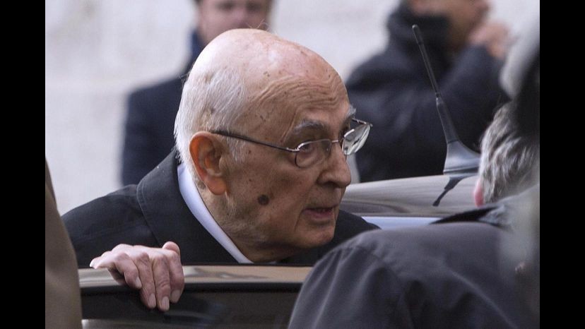 Napolitano: Gratitudine all’esercito, impegno militari fondamentale