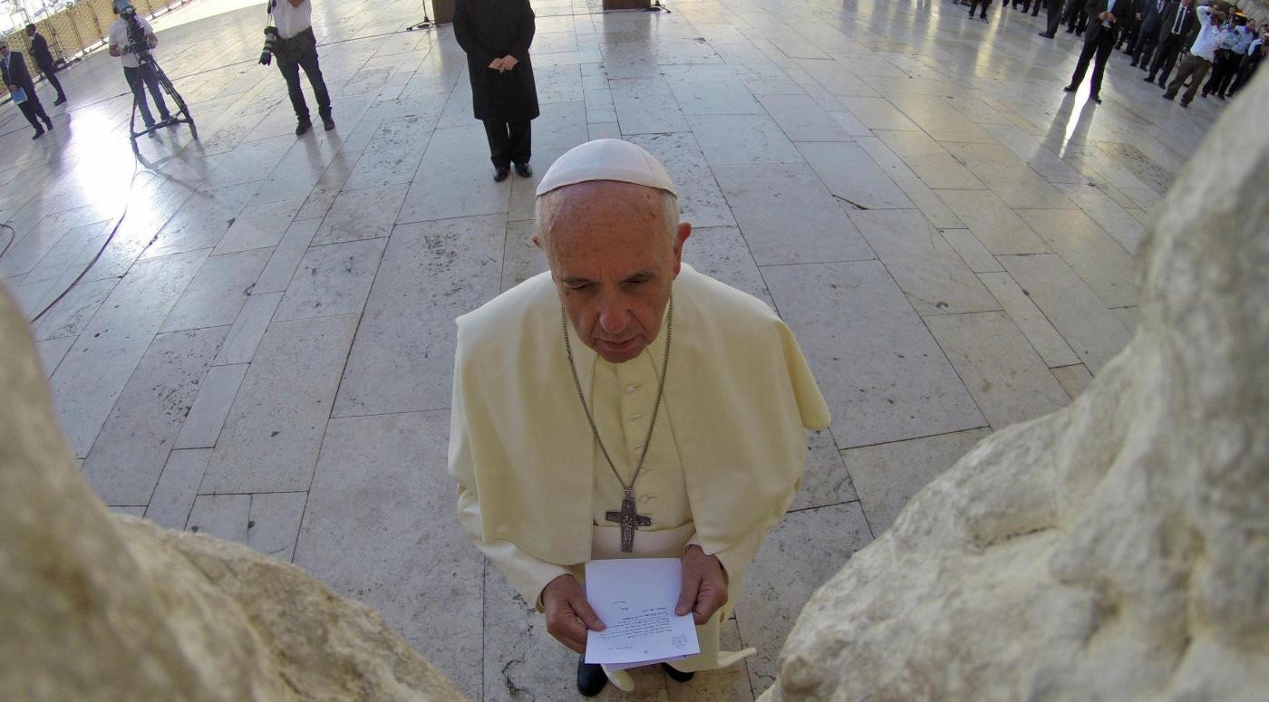 Vaticano, Papa: Preghiamo per le comunità cristiane del Medio Oriente
