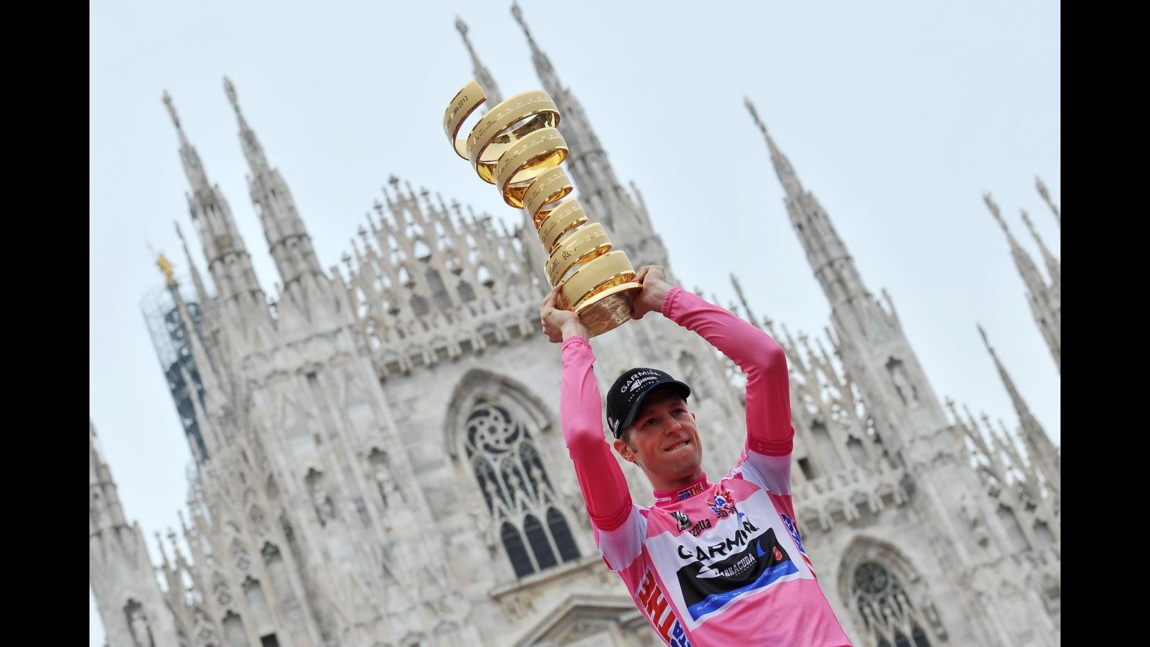 Al via Giro 2013, Wiggins e Nibali lanciano sfida a Hesjedal