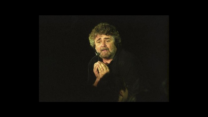 Crisi, Grillo: Italia crolla, senza interventi è destinata a collasso
