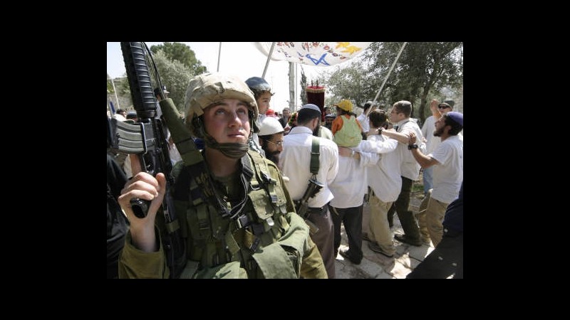 Medioriente, da Israele attacchi su Gaza dopo razzi