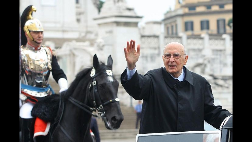 2 giugno, Napolitano annulla ricevimento diplomatico: Serve sobrietà