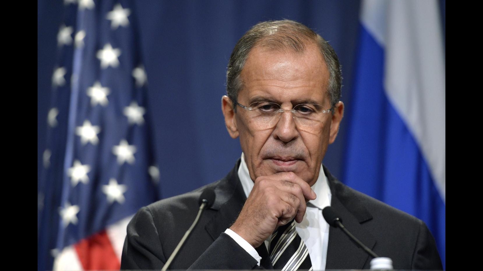 Ucraina, Lavrov: Preoccupati da aumento attività militari