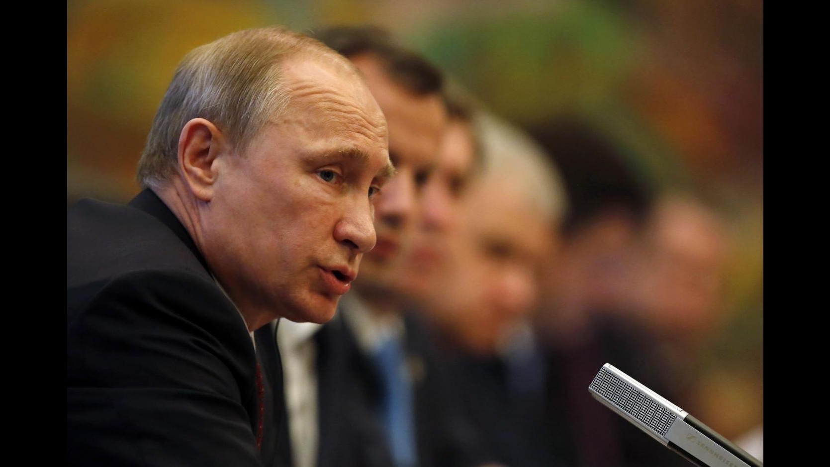 Ucraina, Putin ordina allerta combattimento ed esercitazioni militari