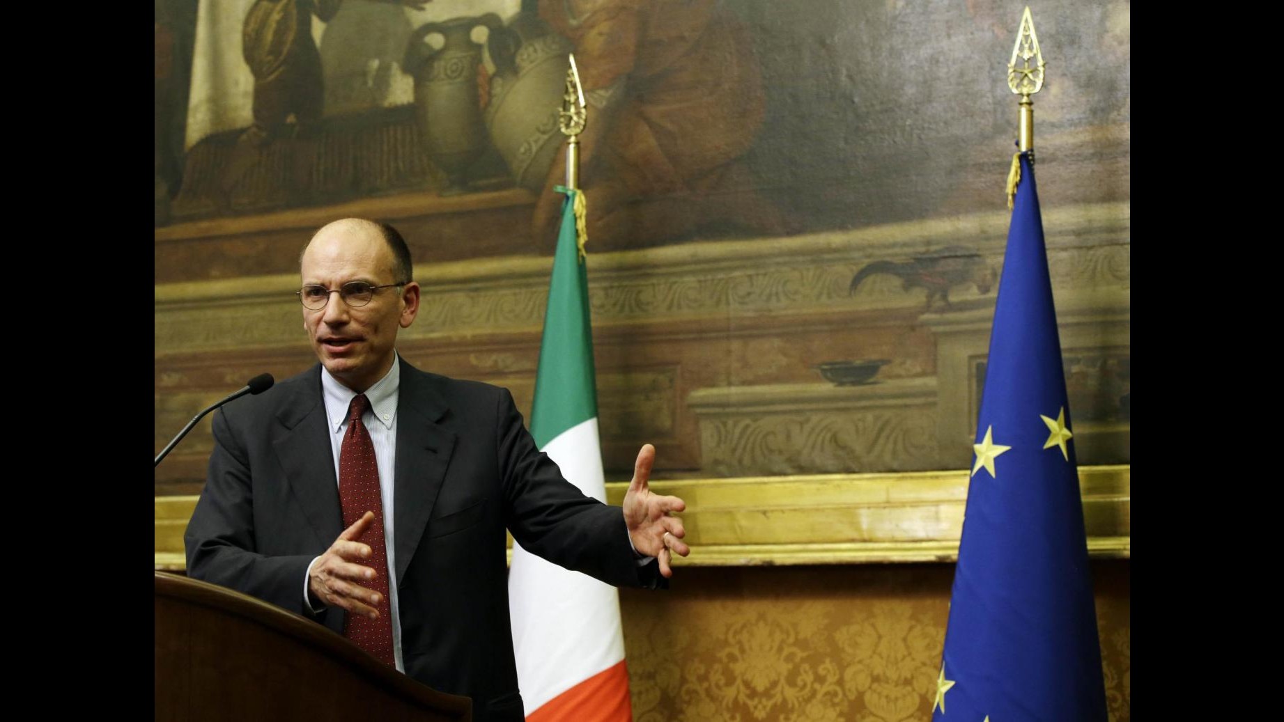 Letta da Merkel: Manterremo impegni.Le chiederò consigli su larga coalizione