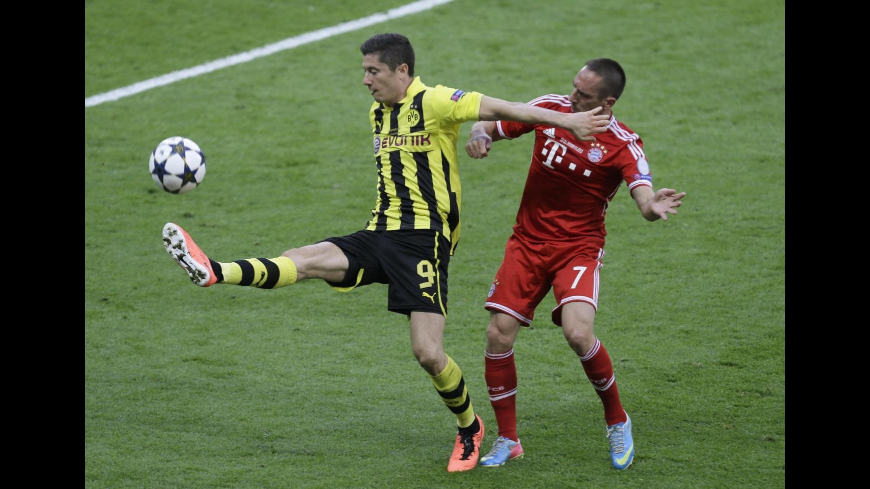 Klopp: Lewandowski? No offerte da Bayern, ma faremo presto chiarezza
