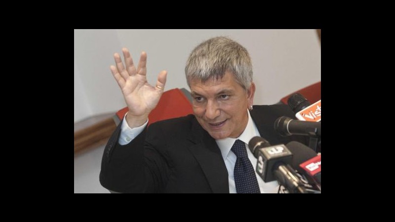 Vendola: Oggi il centrosinistra risorge, brindiamo