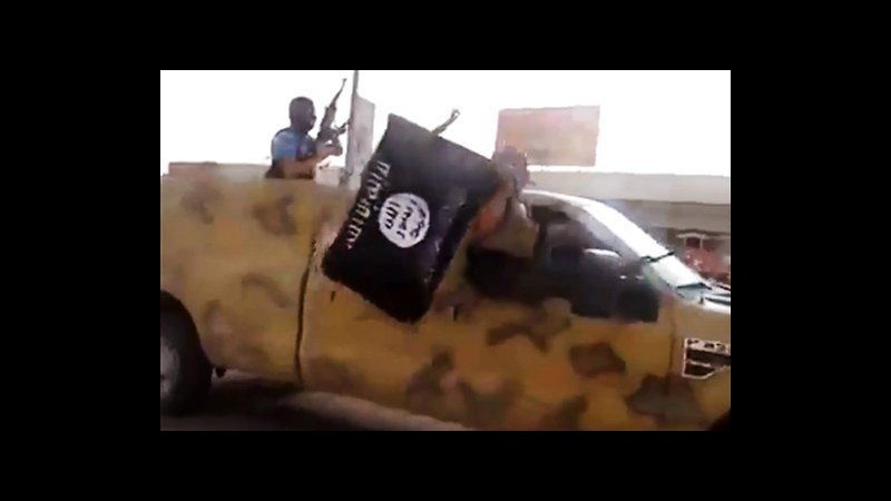 Iraq, Bandiere nere dell’Isil sventolano sulla raffineria di Beiji