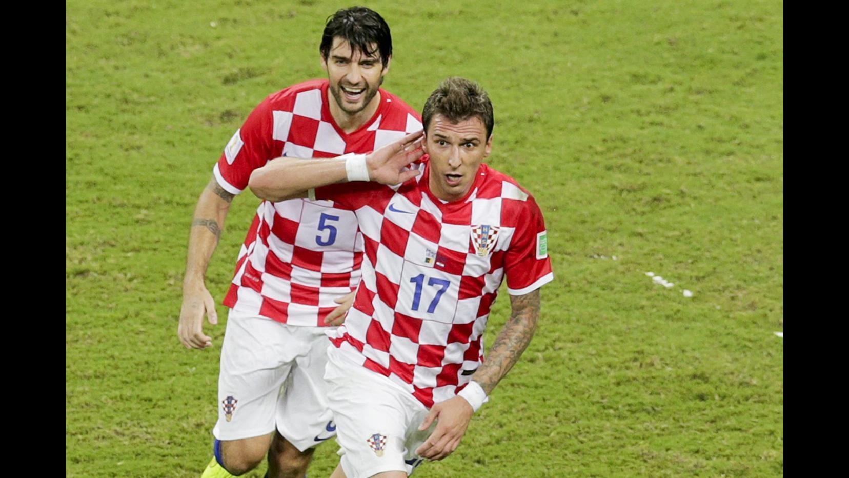 Mondiali 2014, riscatto Croazia: Camerun travolto 4-0, doppietta Mandzukic