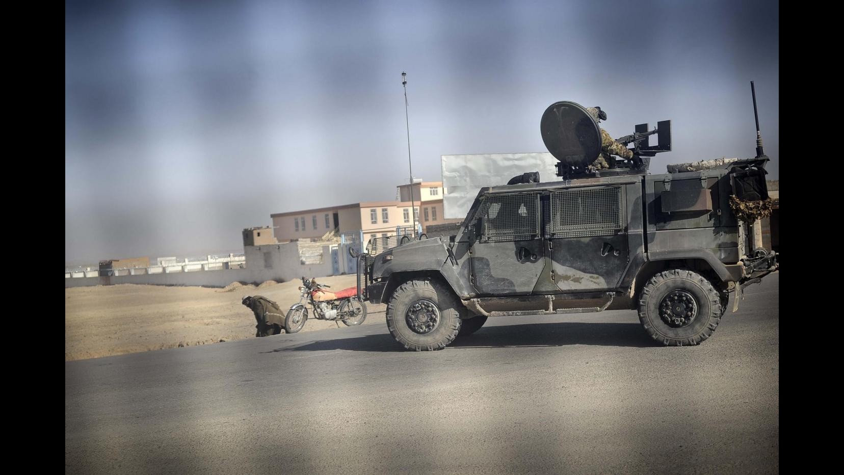 Afghanistan, mezzo militare italiano coinvolto in esplosione: 2 feriti