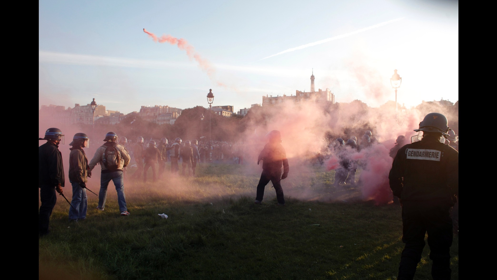 Manifestazione contro nozze gay a Parigi finisce in scontri: 100 arresti