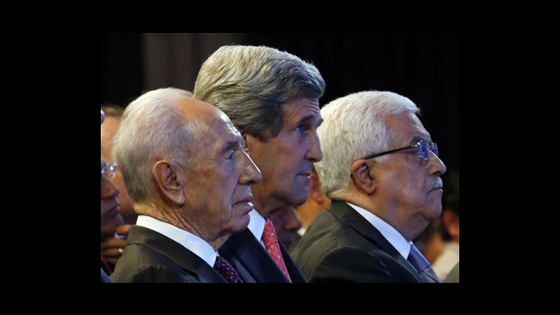 Kerry annuncia piano da 4 miliardi dollari per l’economia palestinese
