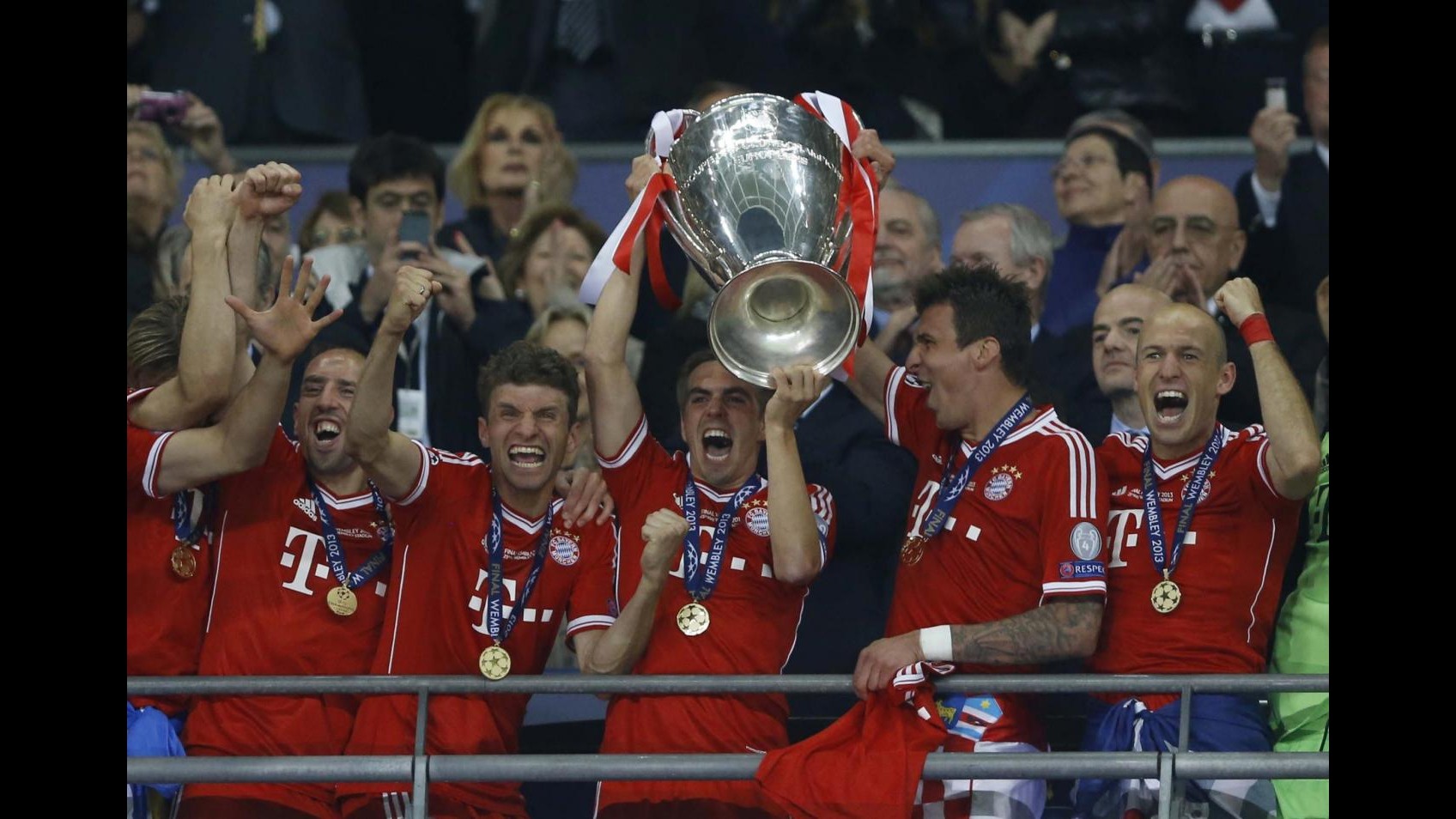 Champions, Bayern riscrive storia: batte Borussia ed è re d’Europa