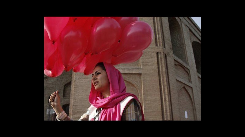 A Kabul distribuiti 10mila palloncini: in ognuno un messaggio di pace