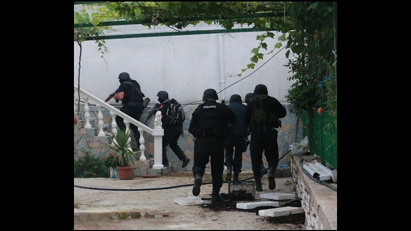 Albania, 4 feriti in operazioni polizia contro coltivatori marijuana