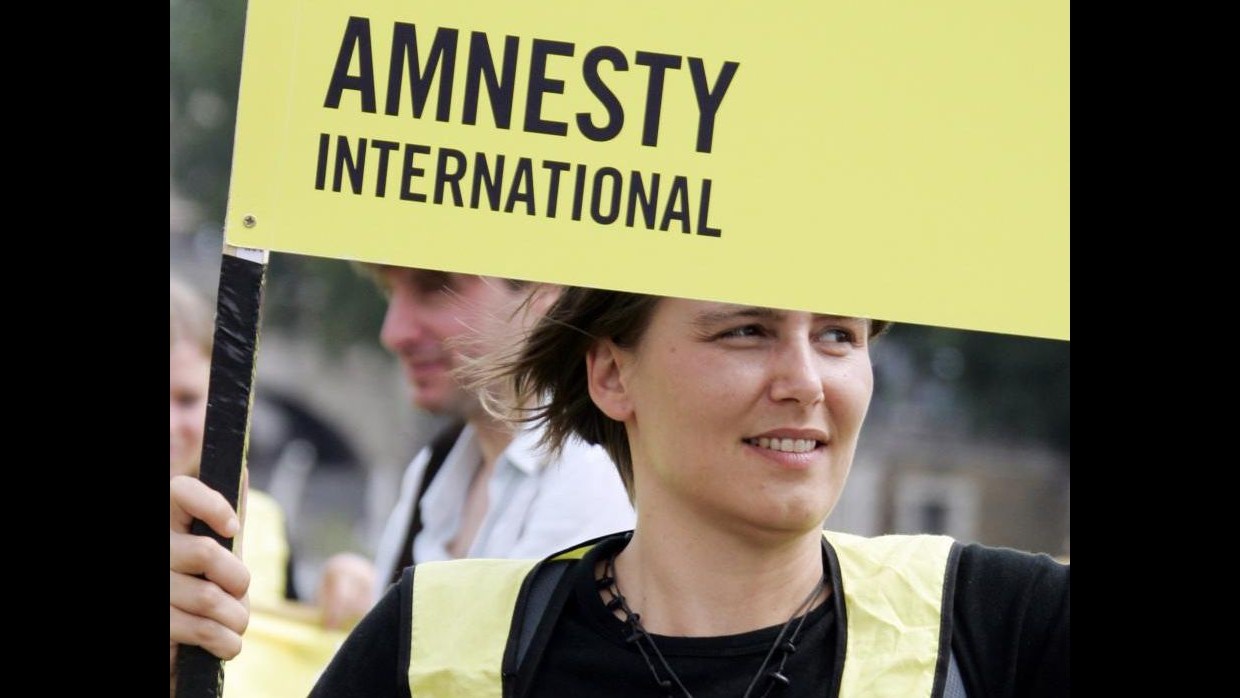 Amnesty International: In Italia progressiva erosione diritti umani