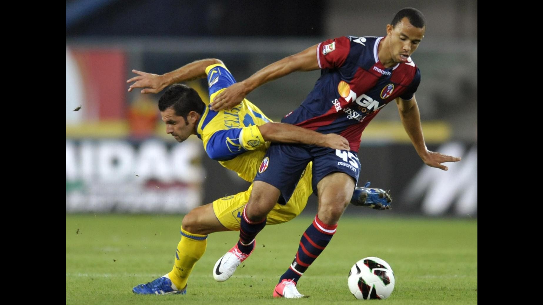 Bologna, 13-0 al Fusignano. Operato Roger de Carvalho